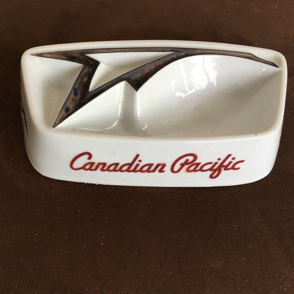 Canadian Pacific Ashtray - Picture 3 of 6